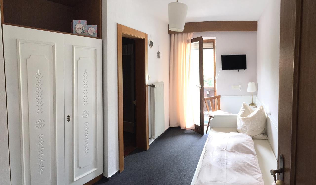 Pension Ostbach Лойташ Экстерьер фото